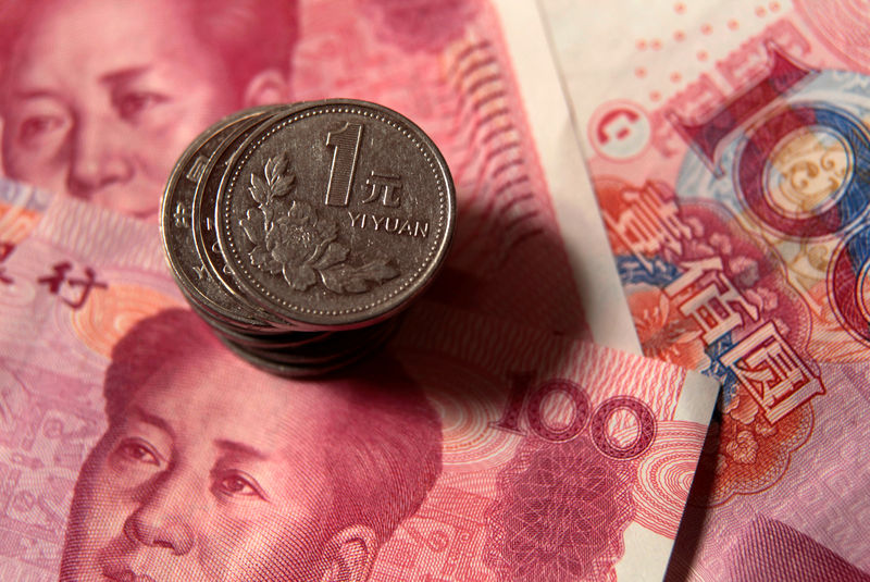 Chinese Yuan Hits Near 2-Year Low as Recession Fears, Fed Risks Weigh