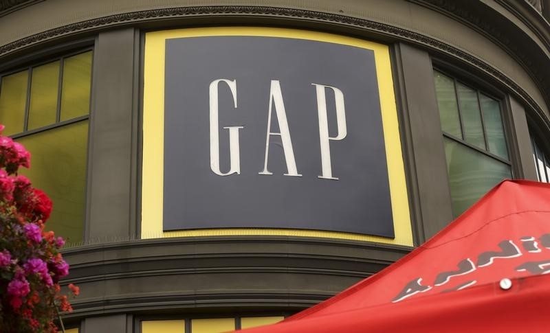 Gap Shares Surge 7% on Q2 Beat, Withdraws Outlook