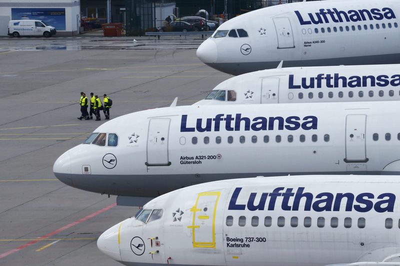 Lufthansa Shares Close Higher After Second Pilot Strike Averted