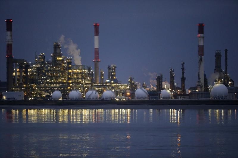 Oil Prices Head for Third Week of Losses as Recession Fears Bite