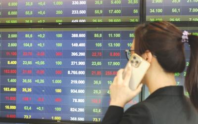 Chứng khoán đã thôi hấp dẫn?