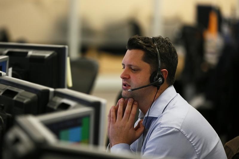 After-Hours Movers: Frontier Gains on Index Move, Mind Medicine Falls on Offering