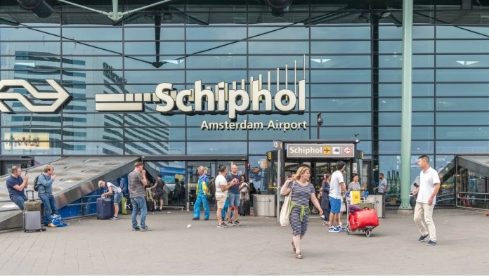 Sân bay quốc tế Amsterdam cho phép du khách đổi euro thừa lấy Bitcoin và Ethereum