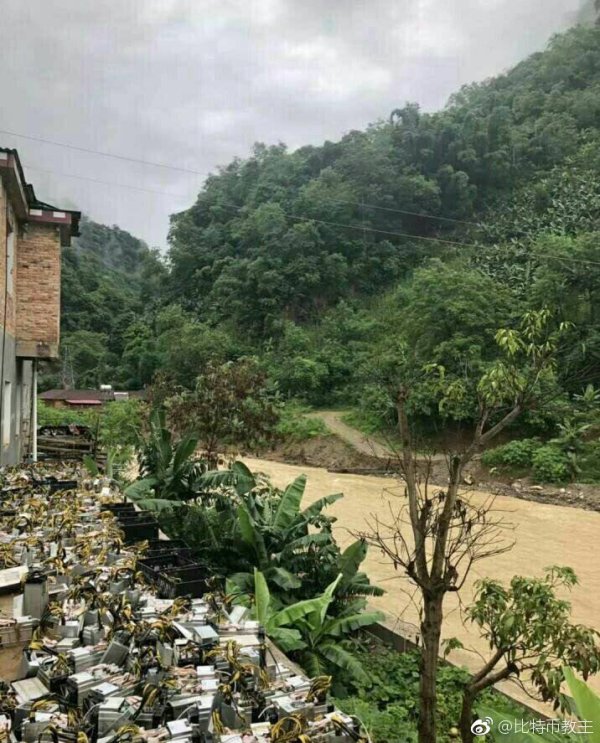 Mưa lũ ở Tứ Xuyên làm thiệt hại nghiêm trọng hoạt động khai thác tiền điện tử