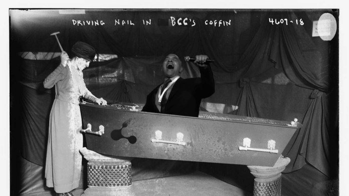 BitConnect sắp sửa bị huỷ niêm yết khỏi sàn giao dịch cuối cùng mà vẫn chấp nhận nó