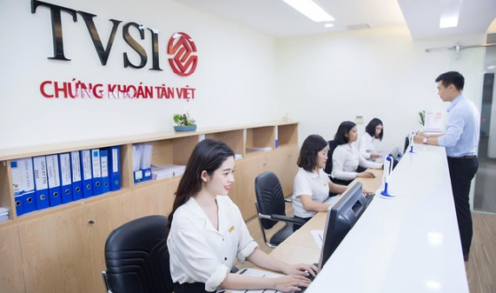 Chứng khoán Tân Việt (TVSI) khuyến cáo nhà đầu tư không nộp tiền vào tài khoản của TVSI tại SCB