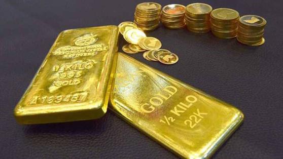 Dự đoán giá vàng tuần tới: Chuyên gia dự báo một tương lai khắc nghiệt sau tuần giá vàng tăng bứt phá