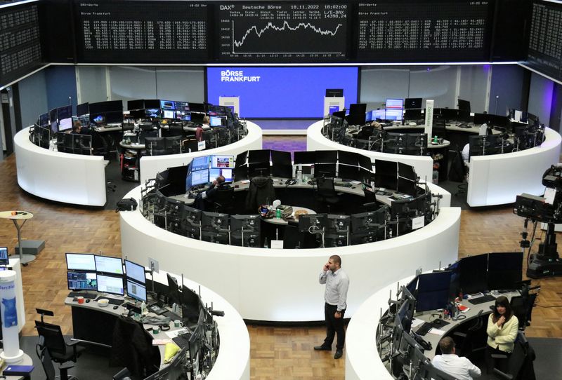 Rebound in oil stocks lifts European shares