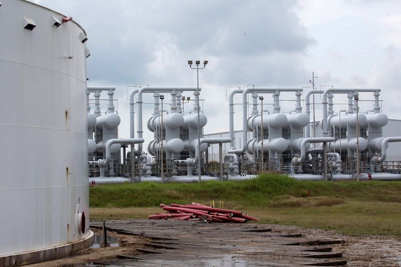 U.S. crude oil stocks in SPR fall to lowest level since March 1984 - EIA