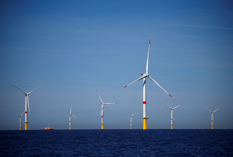 California first offshore wind auction surpasses $500 million