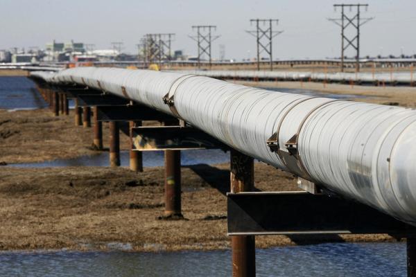 Crude oil lower; recession fears rise as central banks hike en masse