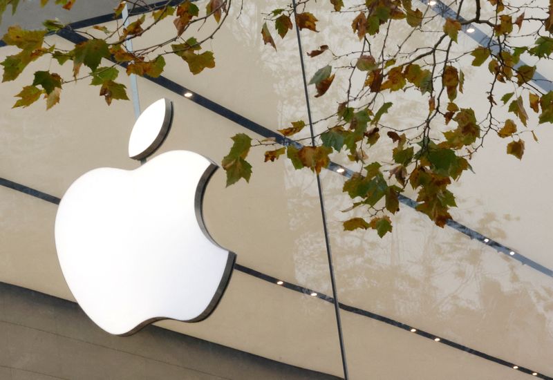 App store avalanche forecast as Apple bows to EU demands