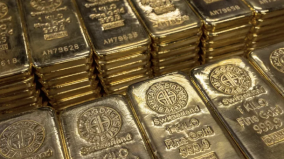 Giá vàng hôm nay 20/12: Giá vàng mất mốc 1.800 USD/ounce