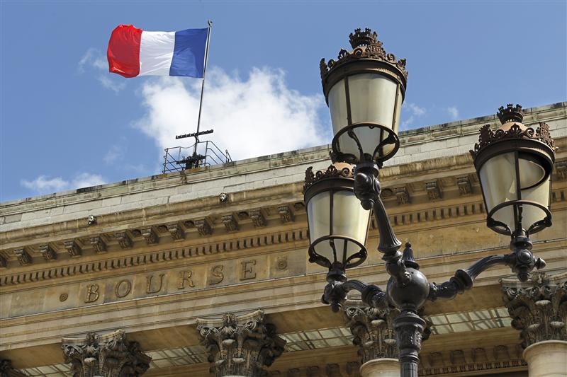 France stocks lower at close of trade; CAC 40 down 0.20%