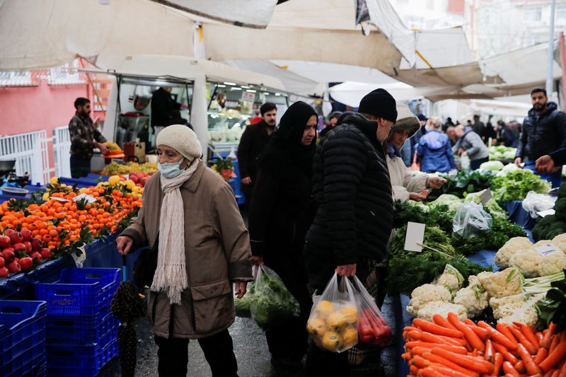 Turkey's inflation drops to 64.27% in December due to base effect