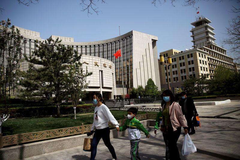 China central bank steps up short-term liquidity injection ahead of long holiday