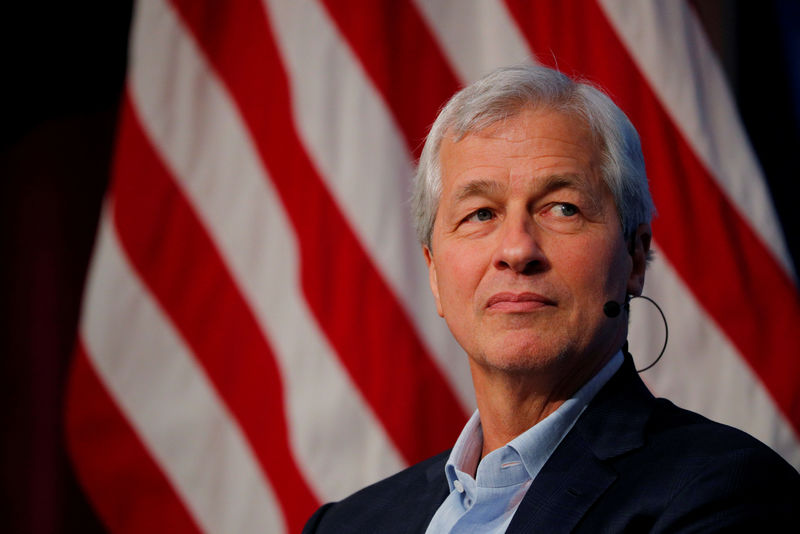 Jamie Dimon dự báo Fed 'rất có thể' tăng lãi suất lên 6%