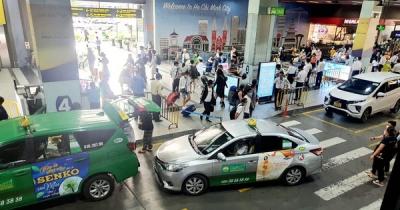 Sắp có thêm chỗ đậu taxi tại bãi đệm sân bay Tân Sơn Nhất