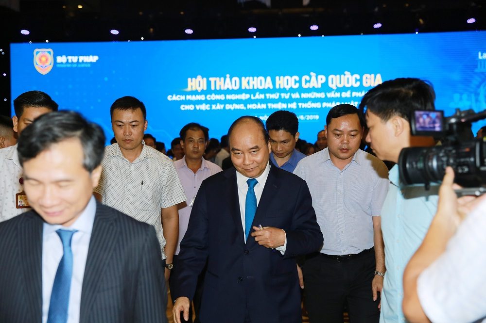 Thủ tướng Chính phủ Nguyễn Xuân Phúc dự hội thảo.