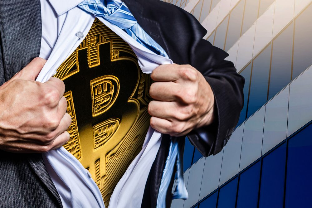 Cập nhật: Bitcoin khiến thị trường bất ngờ khi qua được mức cản 11000 USD