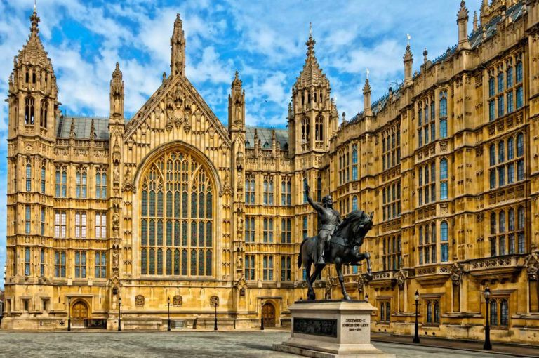palace-of-westminster-london-768x510 (1)