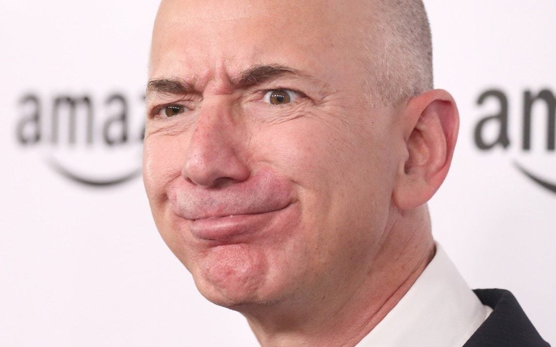 Với tổng tài sản chạm mức kỷ lục, Jeff Bezos có đủ sức 