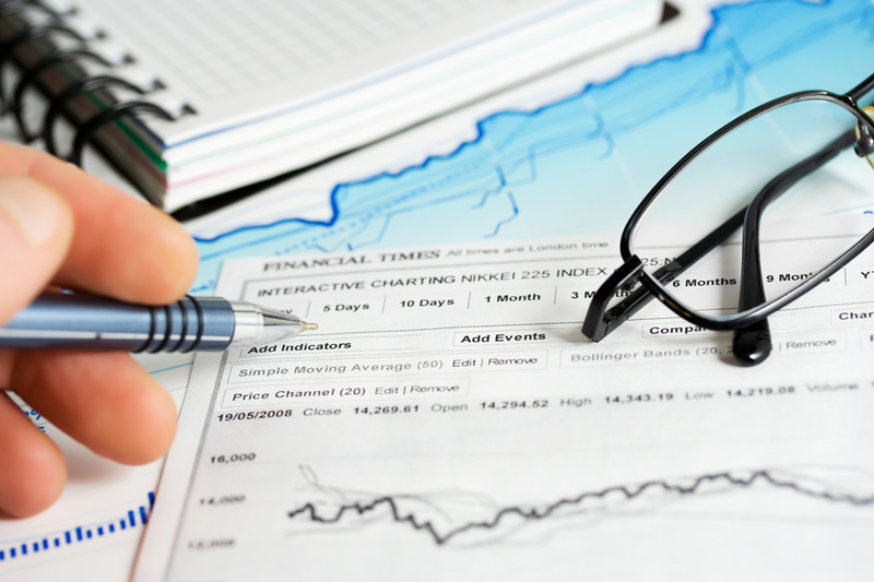 Japan to abolish fiscal advisory panel as COVID adds to debt pile