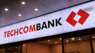 Techcombank: Lãi trước thuế nửa đầu năm tăng 71%, nợ xấu giảm 14%