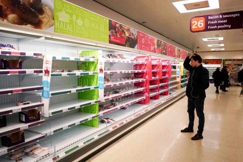 'Pingdemic' puts Britain's food supply under strain