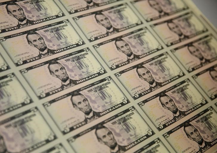 Dollar Steadies After Payrolls-Inspired Gains