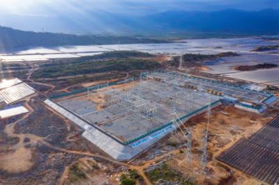 Dự án điện mặt trời gặp khó vì bị cắt giảm công suất