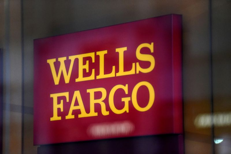 Warren says Fed must break up 'repeat offender' Wells Fargo