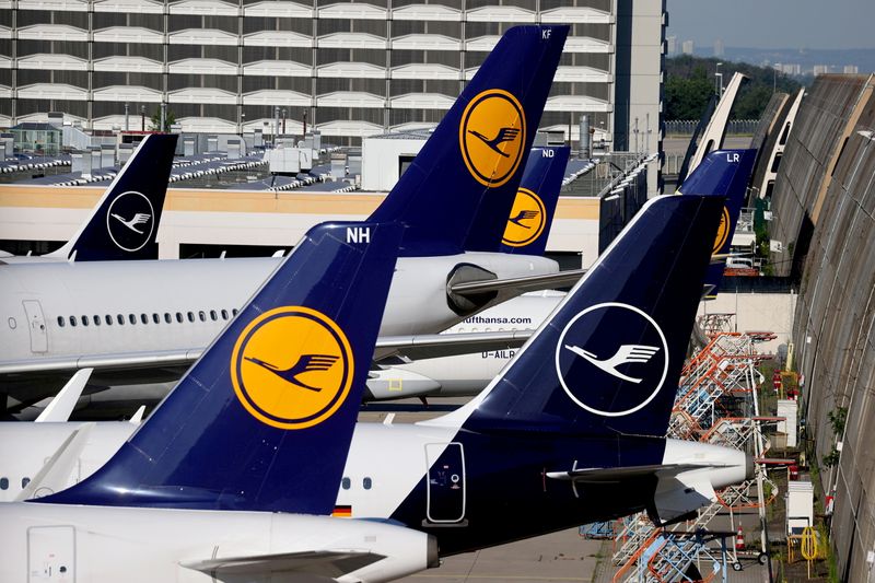 Lufthansa putting on more business flights - CEO