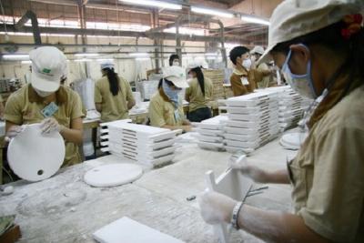 Doanh nghiệp nước ngoài đồng kiến nghị: Chậm mở cửa, cơ hội đầu tư sẽ không quay trở lại Việt Nam
