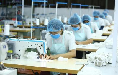Doanh nghiệp bắt đầu kế hoạch 'sống chung với Covid'