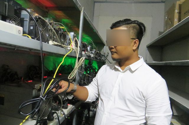máy đào btc