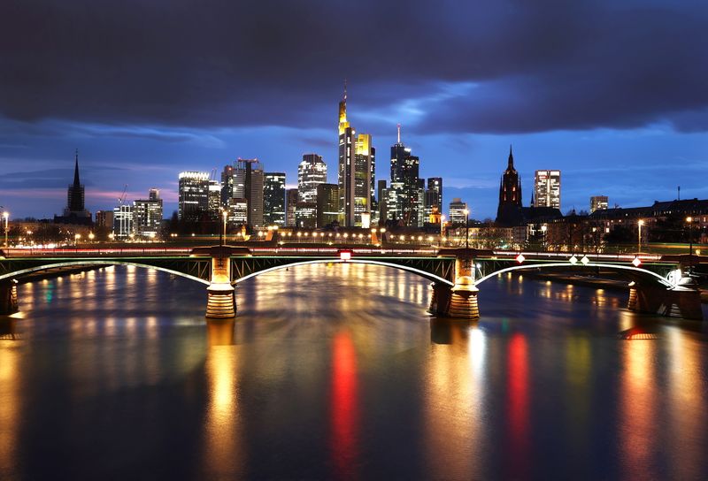 German banks vulnerable to housing bubble; should build buffers: Bundesbank