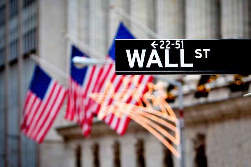 Dow tương lai tăng 325 điểm; Nike, Micron thúc đẩy tâm lý thị trường