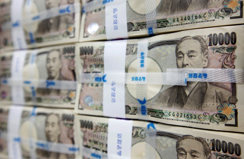 Japan’s Cabinet Approves Kishida’s Record Initial Budget Plan