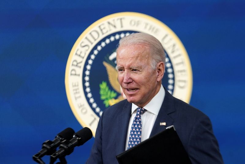Tổng thống Mỹ Joe Biden ký dự luật quốc phòng trị giá 770 tỷ USD