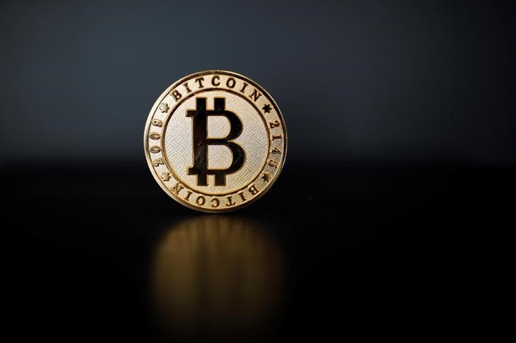Top or bottom? Traders at odds over whether Bitcoin will keep rising