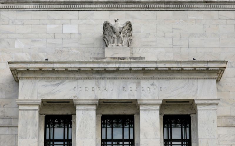 US bond funds post ouflows on expectations of Fed tightening