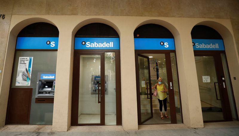 Spanish bank Sabadell swings to fourth-quarter profit