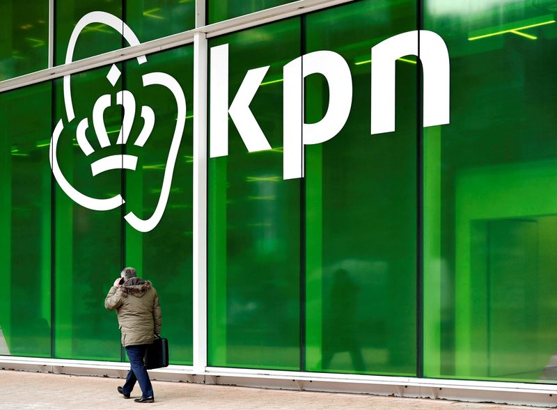 Dutch telco KPN's Q4 earnings up 4% as mobile revenues grow