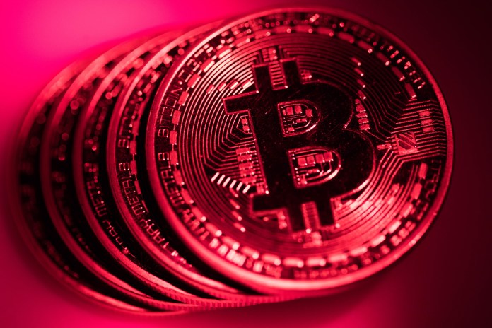 Bitcoin đang ở trong trạng thái nguy hiểm chưa từng thấy kể từ năm 2014 – Sắp tới sẽ là những ngày “đỏ lửa”?